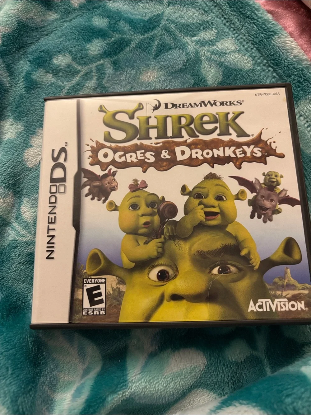 Nintendo Shrek: Ogres & Dronkeys (Green, White)